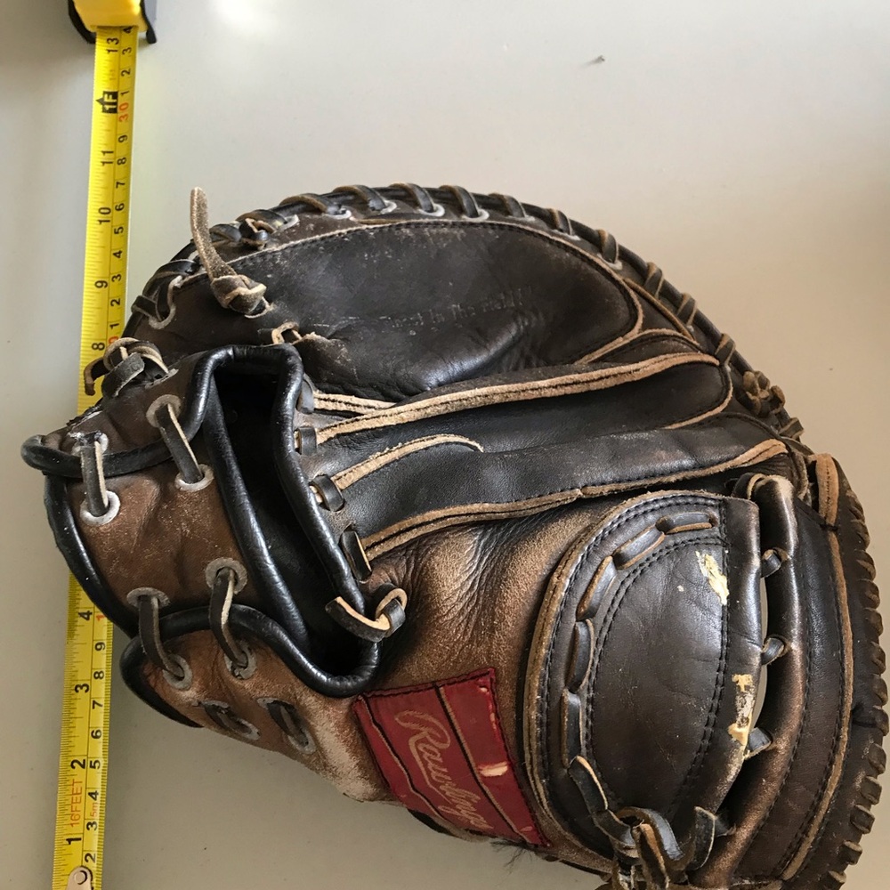 Rawlings Youth Baseball Catchers Glove - Picture 6 of 6